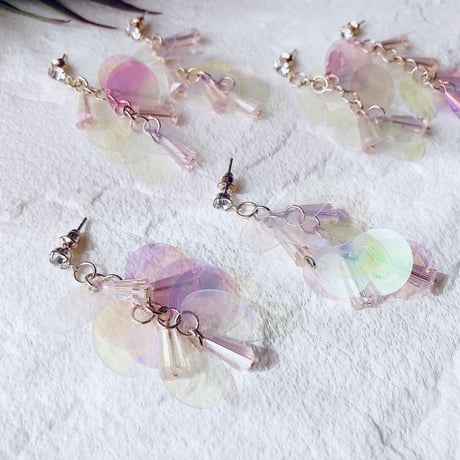 scale aurora pierce