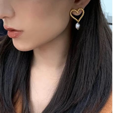 vintage heart × baroque pearl pierce