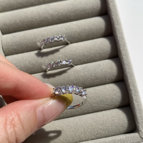 half eternity ring