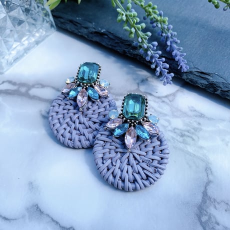 purple hoop bijou lantern pierce