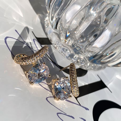 feeling of solidity stone pierce
