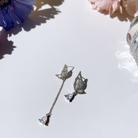butterfly stone asymmetry  pierce