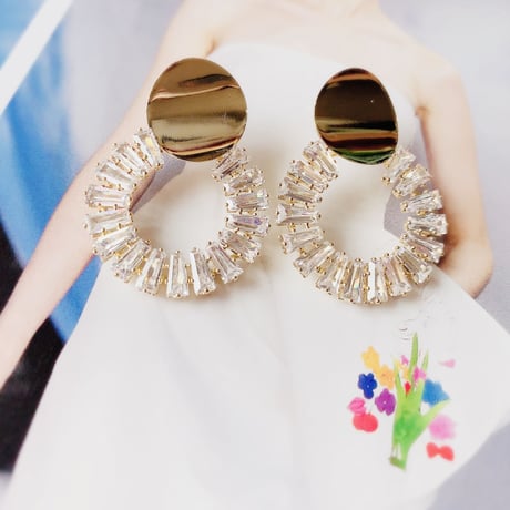 metal gold hoop pierce