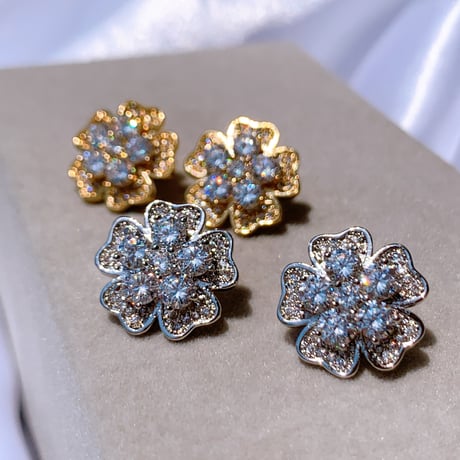 happy clover zirconia pierce