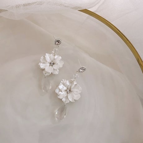 flower × clear drop pierce