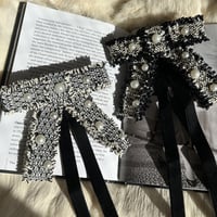 tweed ribbon brooch