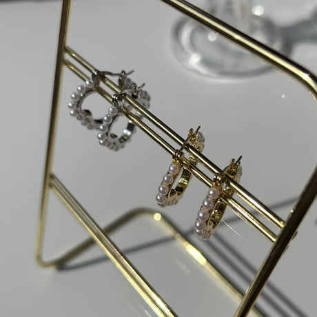 flower × pearl hoop pierce