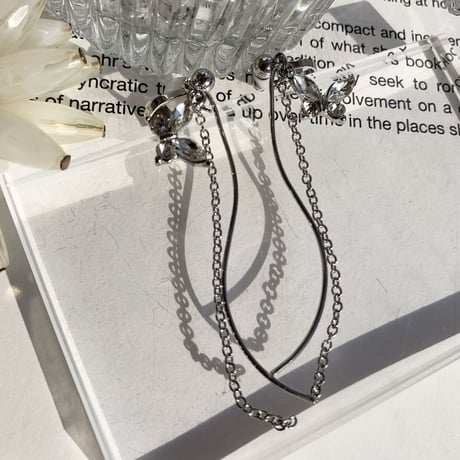 butterfly stone curve × chain earring/pierce