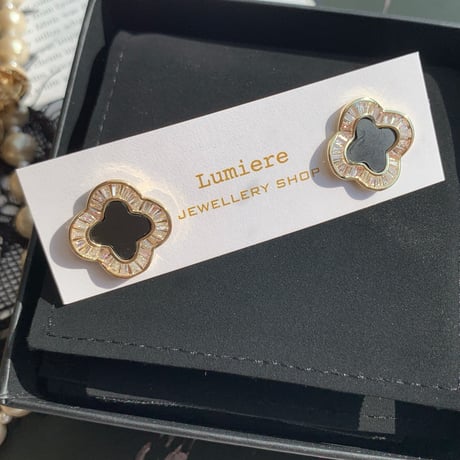 black flower stone pierce