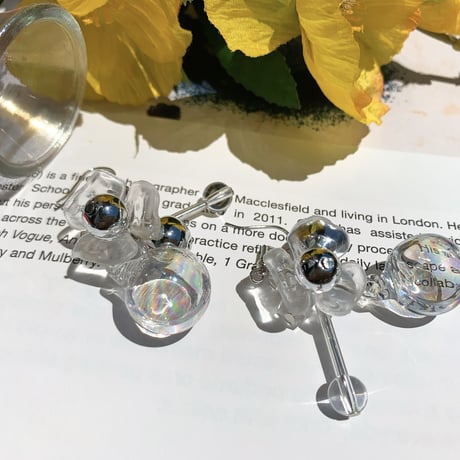 clear flower × silver water hook pierce