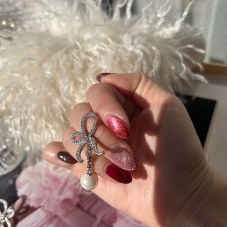ribbon pearl pierce