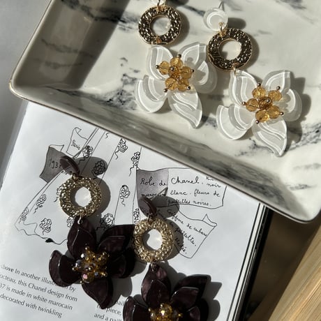 acryl flower lage pierce