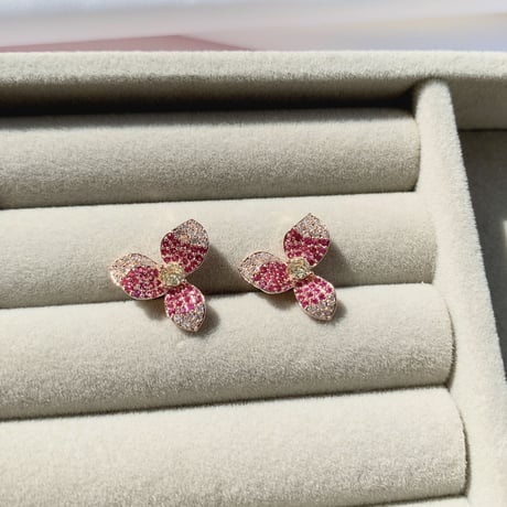 mini flower stone pierce