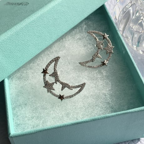 moon × star pierce