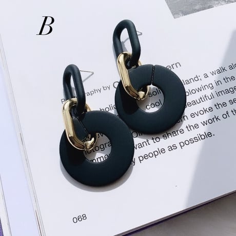 mat black × gold pierce