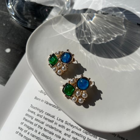 vintage color stone×pearl pierce