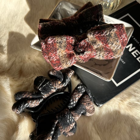 check ribbon hair clip