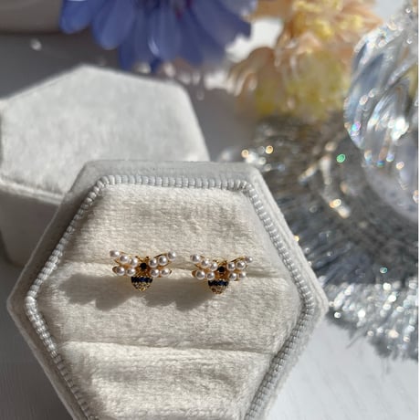 bee pearl mini pierce