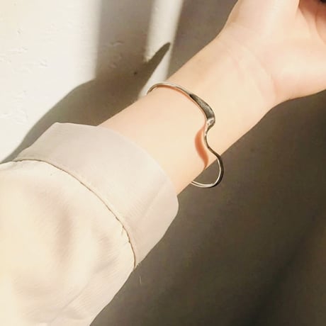 silver curve bangle