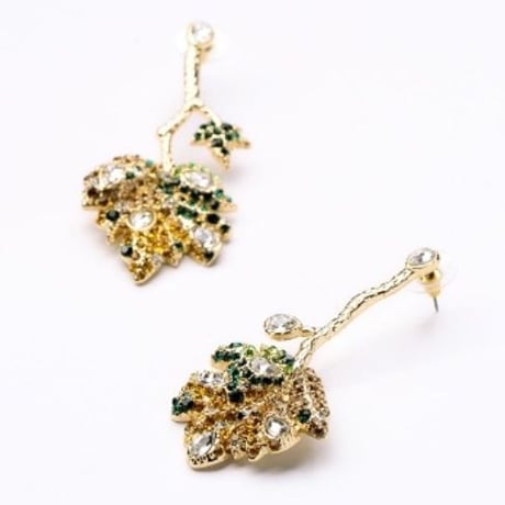 antique  jewellery  pierce