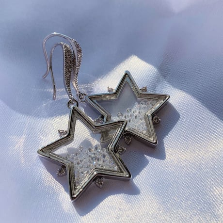 star hourglass hook pierce