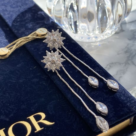 flower × leaf long chain pierce