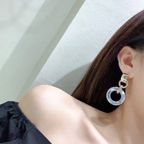 mirror hoop pierce
