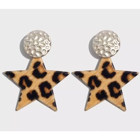 leopard  × metal pierce