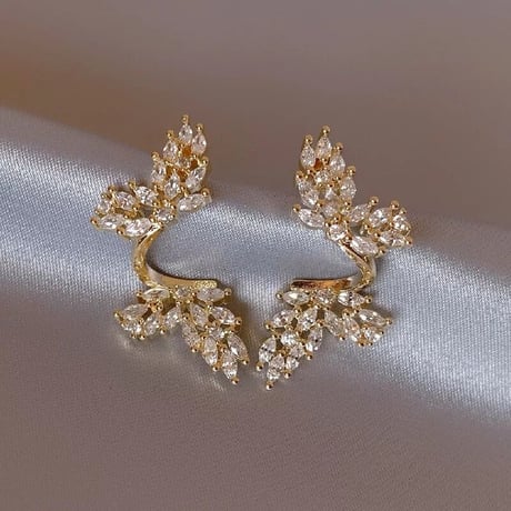 butterfly stone pierce