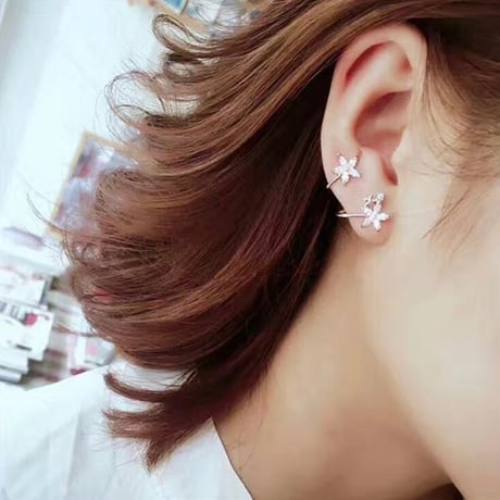 flower  curve  pierce