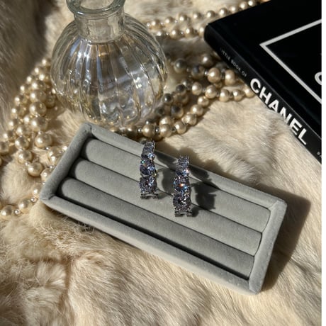 stone clip pierce