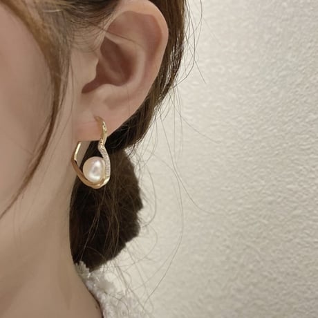 pearl in heart hoop pierce