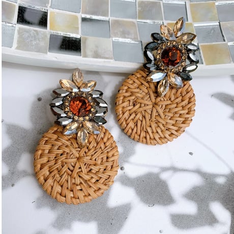 bijou × lantern pierce