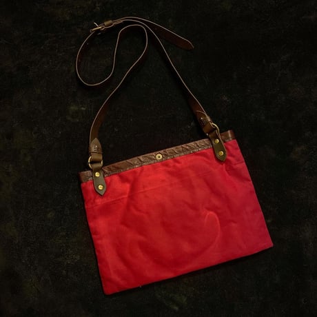 Biburycourt / WAXED COTTON SACOCHE