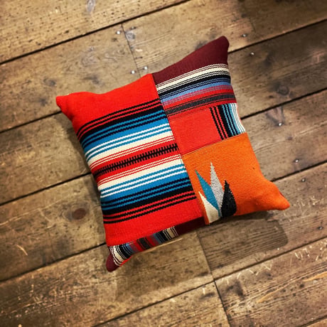 EarthSpirit original / CHIMAYO RUG CUSHION