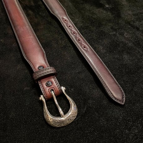 FUNNY /  1-1/2" TAPERED  BELT "LATIGO" (HANDDYED)