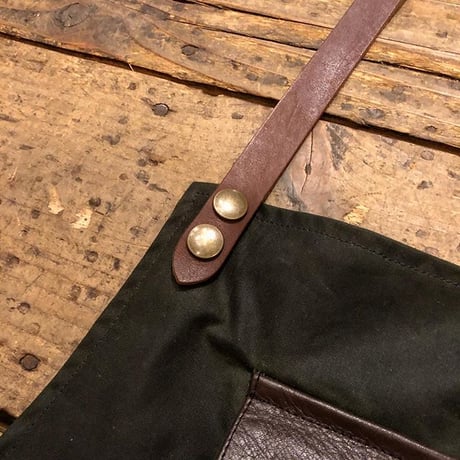 Bibury Court / Waxed Apron