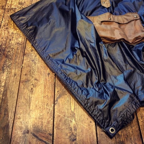 Bibury Court / Waxde Cotton Poncho