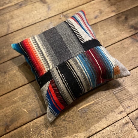 EarthSpirit original / CHIMAYO RUG CUSHION
