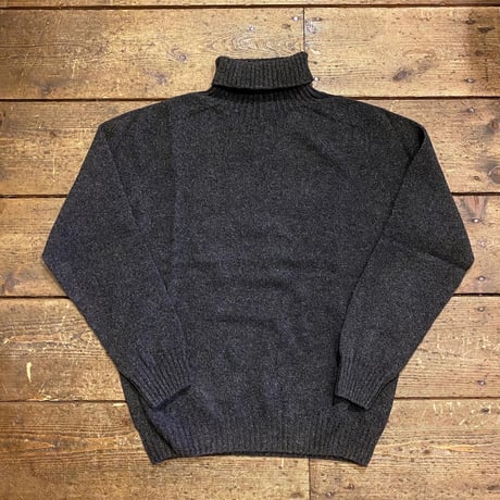 Harley Of Scotland / LAMBS WOOLPOLO NECK SWEATER