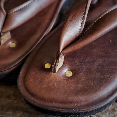 LIGHT MARKER / BEACH SANDAL (CHROMEXCEL)