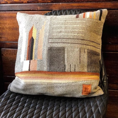 EarthSpirit original / CHIMAYO RUG CUSHION