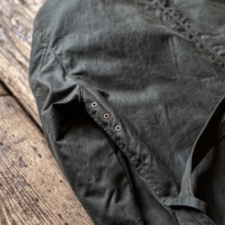 BiburyCourt / Waxedcotton fieldjacket