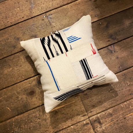 EarthSpirit original / CHIMAYO RUG CUSHION