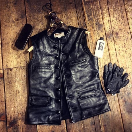 Aero Leathers / leather conditioner
