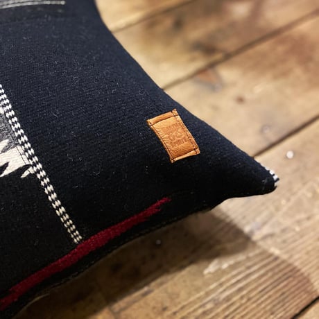 EarthSpirit original / CHIMAYO RUG CUSHION