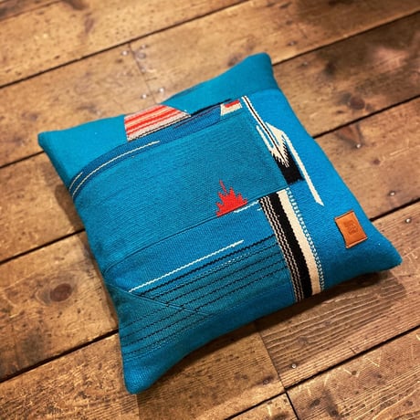 EarthSpirit original / CHIMAYO RUG CUSHION