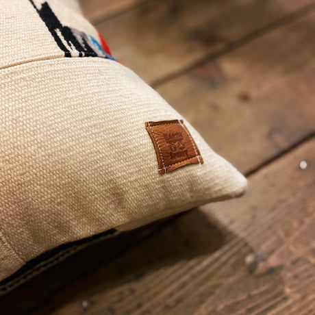 EarthSpirit original / CHIMAYO RUG CUSHION