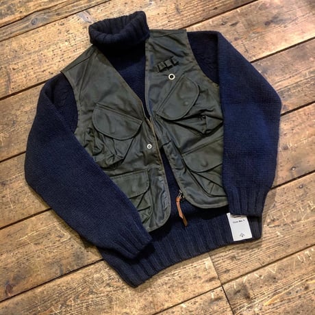 BiburyCourt / Waxed cotton fishing vest