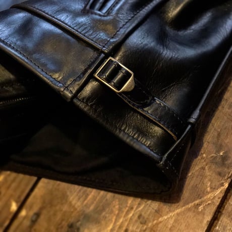 Aero Leather / Highwayman Premier
